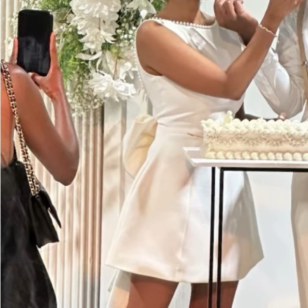 BABYBOO CARRIE Chic White Backless Dress